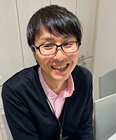 岡野 佳さん